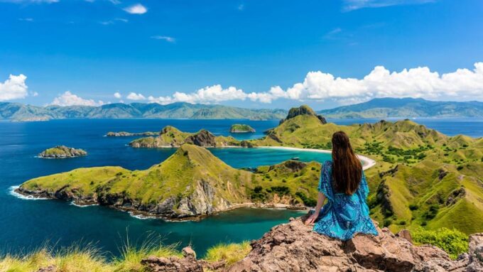 Private Full-Day Komodo National Park Tour - Pickup Location and Transportation