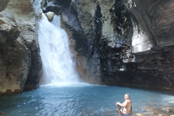 Private Full-Day Local Waterfalls Experience in Curubande - Highlights From Reviews