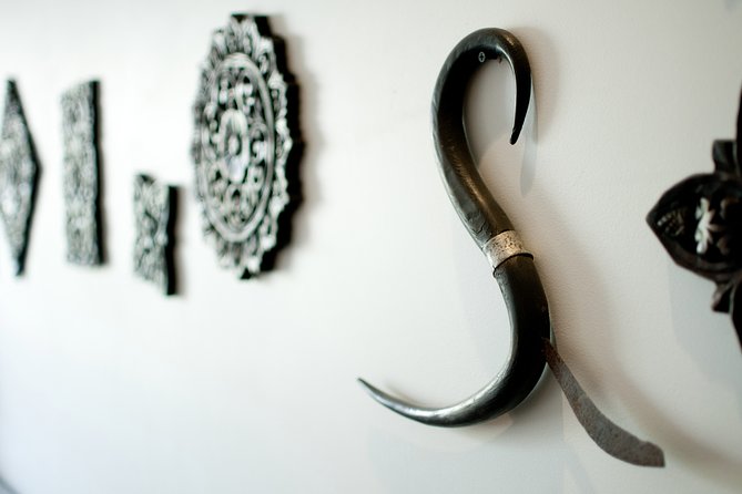 Private Full-Day Massage Classes in Phnom Penh - Schedule and Accessibility