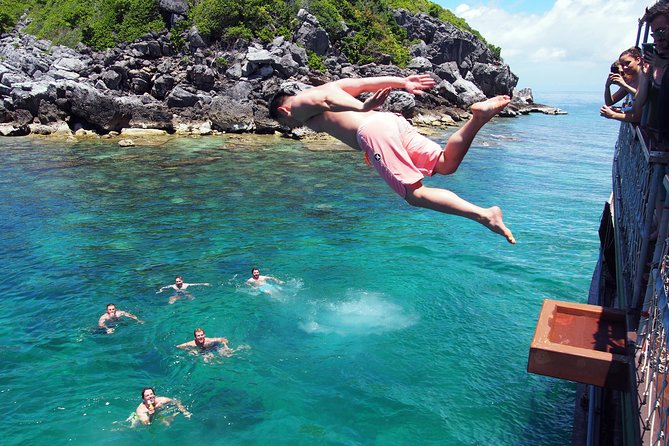 Private Full-Day Red Dragon Yacht to Angthong National Marine Park - Inclusions and Amenities