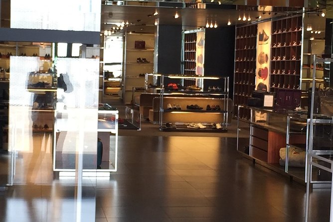 PRIVATE Full-Day Shopping Tour: the Mall GUCCI and Spaces PRADA Outlet - Immerse in the Glamour of Prada Outlets