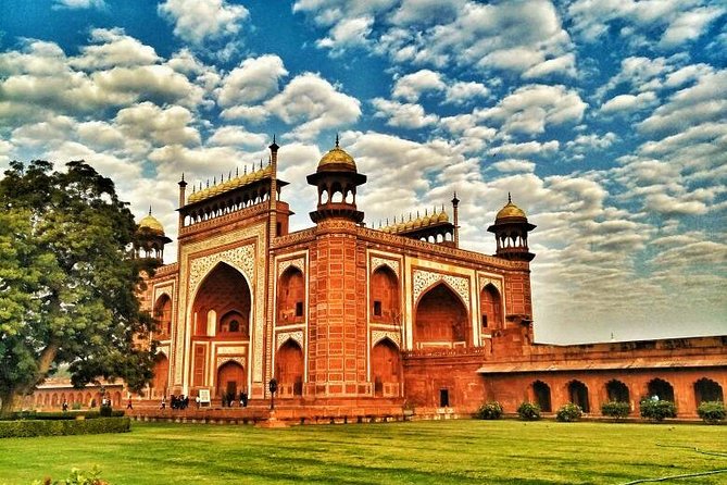 Private Full-Day Sunrise Taj Mahal and Agra City Tour - Visiting Agra Fort