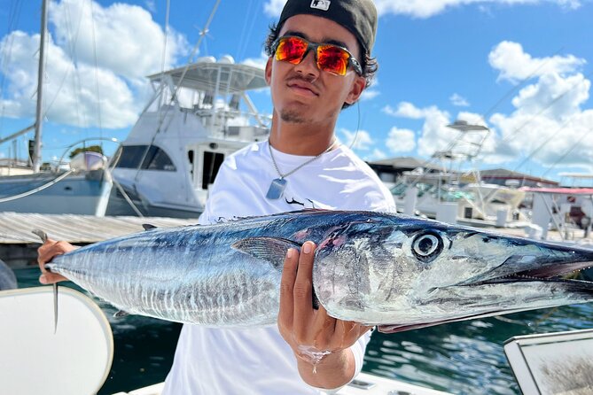 Private Full Day Surf and Turf Swimming Pigs and Fishing - Setting Sail to Paradise Island
