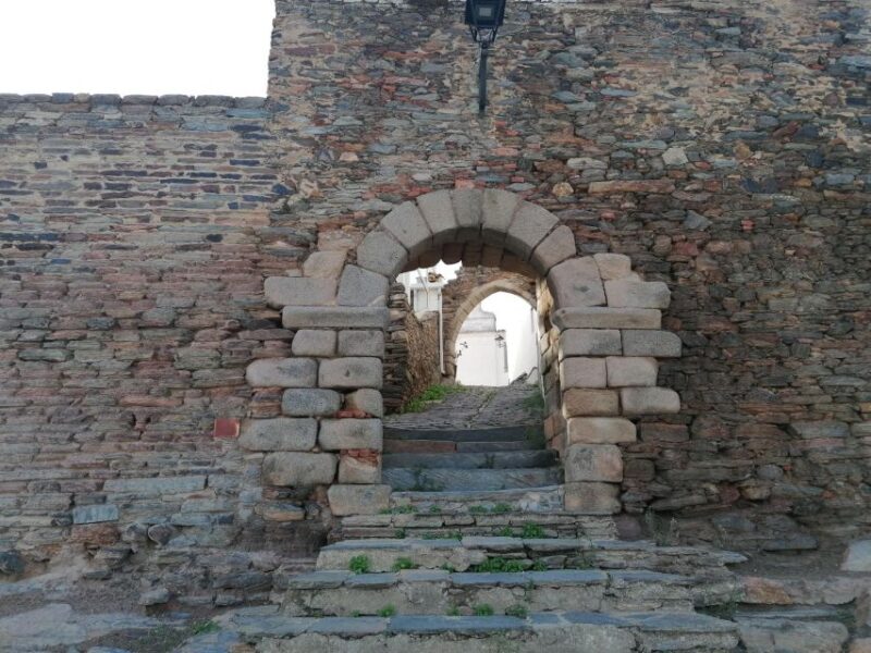 Private Full Day Tour - Évora and Monsaraz - Key Points