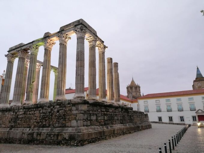 Private Full Day Tour - Évora and Monsaraz - Flexible Booking