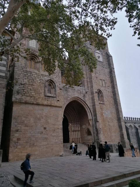 Private Full Day Tour - Évora and Monsaraz - Frequently Asked Questions