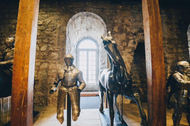 Private Full Day Tour – Fast Track Tower of London and Lunch - Meeting Point