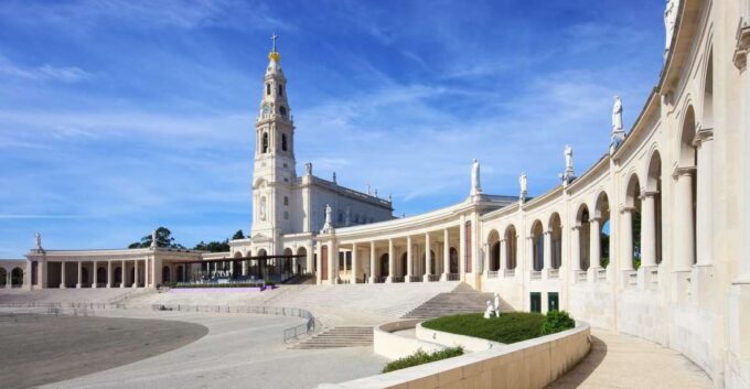 Private Full Day Tour - Fátima, Batalha, Nazaré and Óbidos - Inclusions