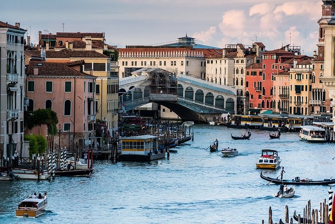 Private Full Day Tour From Milan to Venice With Local Tour Guide and Fast Train - Guided Walking Tour