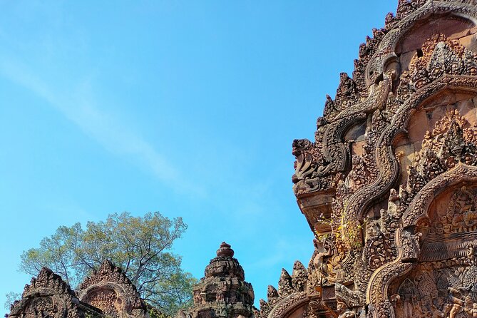 Private Full-Day Tour Khbal Spean And Banteay Srei From Siem Reap - Booking Information