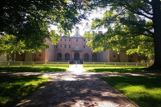 Private Full-Day Tour Live the Colonial Williamsburg Experience - Guided Tour of Landmarks