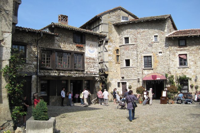 Private Full Day Tour of Perouges and Annecy From Lyon With Hotel Pick-Up - Scenic Views and Landscapes