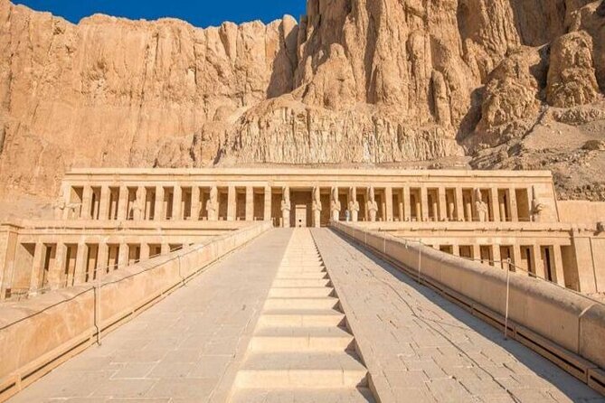 Private Full-Day Tour of the East and West Banks With Lunch - Visiting the West Bank