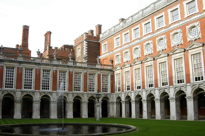 Private Full Day Tour of Windsor Castle and Hampton Court Palace From London - Architectural Highlights