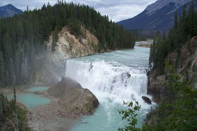 Private Full Day Tour of Yoho National Park With Licensed Guide - Pricing and Booking