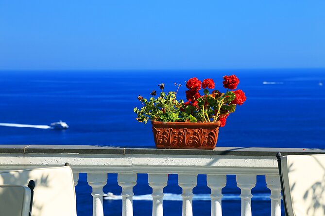 Private Full Day Tour to Amalfi Coast From Rome - Accessibility and Participation