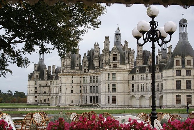 Private Full Day Tour to Loire Valley From Paris With Hotel Pick up - Chateau De Chenonceau