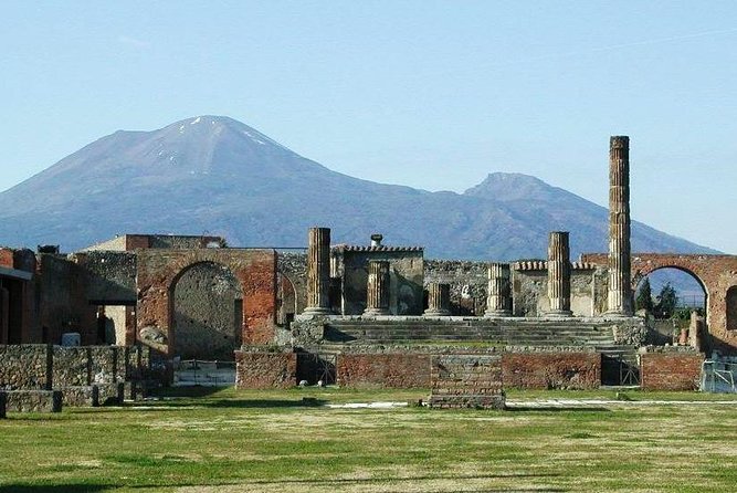 Private Full Day Tour to Pompeii Amalfi Coast and Ravello - Accessibility