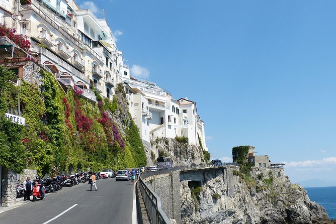 Private Full Day Tour to Pompeii and Amalfi Coast From Rome in Fast Train - Accessibility and Transport