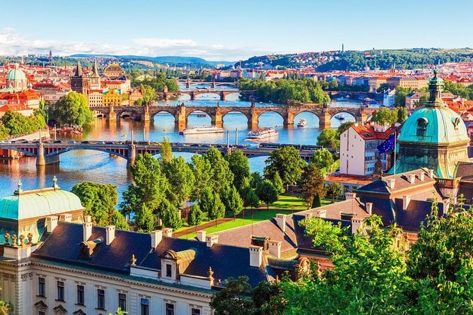 Private Full Day Tour to Prague From Vienna - Traveler Reviews and Experiences
