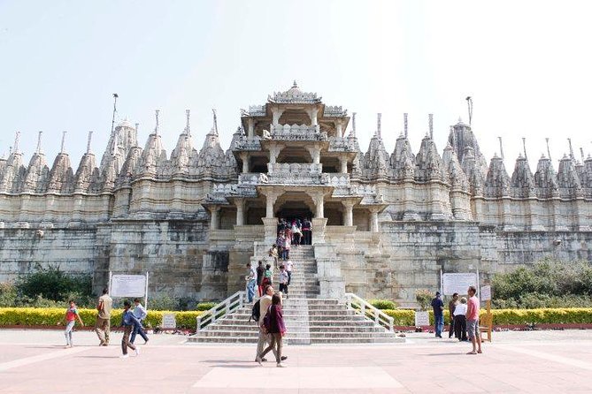 Private Full-Day Tour to Ranakpur and Kumbalgarh From Udaipur - Tour Duration and Logistics