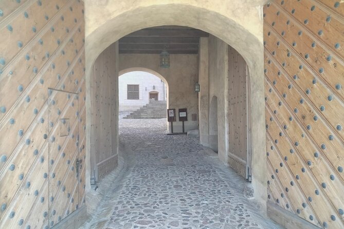 Private Full-Day Trip to Bauska, Rundale and Jelgava Palace - Bauska Castle