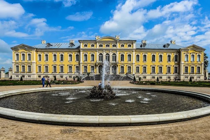 Private Full-Day Trip to Zemgale With Bauska Castle From Riga - Transportation