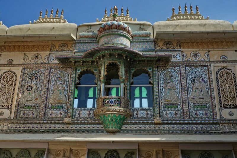 Private Full Day Udaipur City Tour (All-Inclusive) - Travel by Private Car