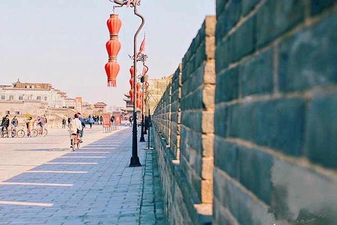 Private Full-Day Xian Highlights Tour With Pickup and Lunch - Highlights: Terracotta Warriors