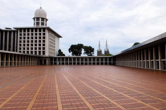 Private Fullday Jakarta Wonderfull Tour With Lunch & Souvenir - Pricing and Cancellation