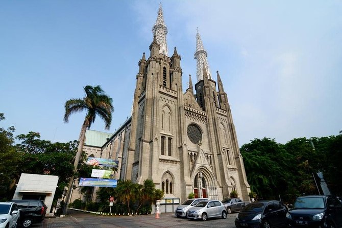 Private Fullday Jakarta Wonderfull Tour With Lunch & Souvenir - Reviews