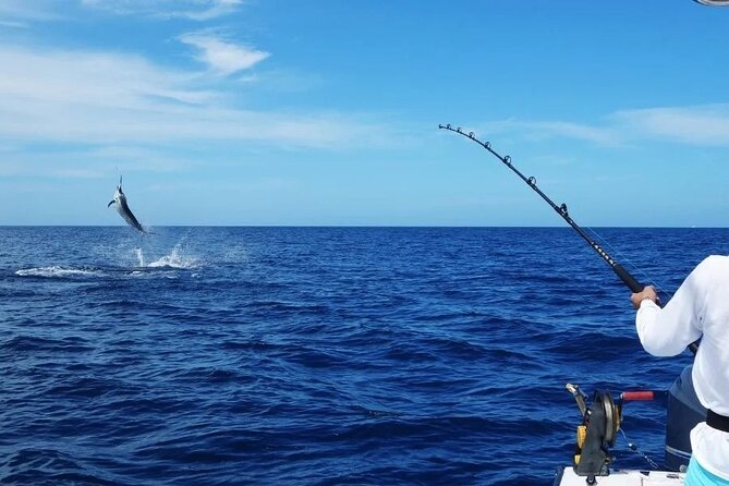 Private Game Fishing Trip With Sightseeing in Muscat - Key Points