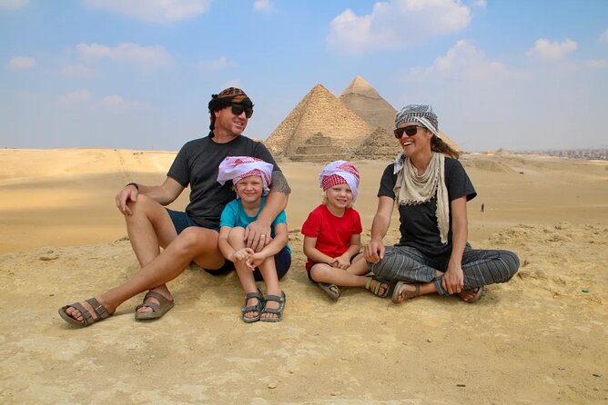 Private Giza Day Tour From Pyramids of Giza to Memphis With Lunch - Itinerary Highlights
