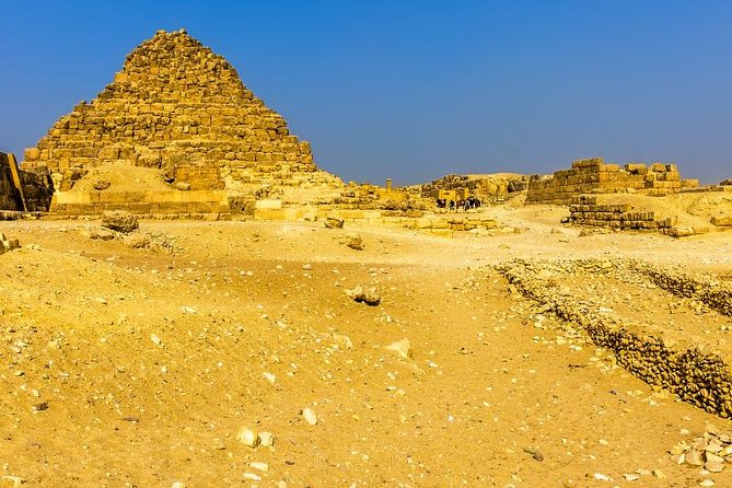 Private Giza Plateau and Pyramids Day Tour - Dining With a View