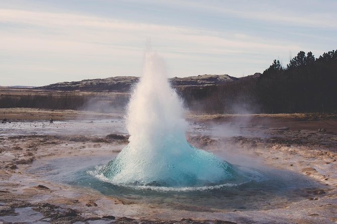 Private Golden Circle Thingvellir,Geysir,Gullfoss,Fridheimar - Highlights of the Tour
