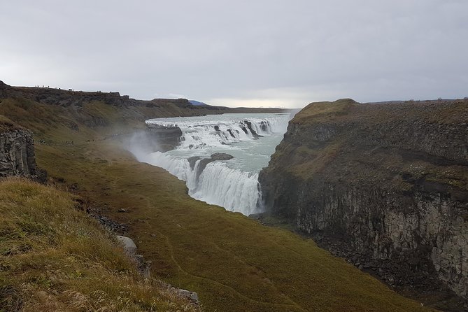 Private Golden Circle Thingvellir,Geysir,Gullfoss,Fridheimar - Unique Experiences