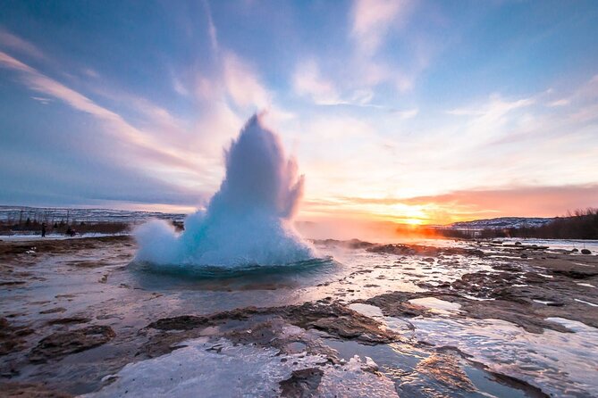 Private Golden Circle With Photographer, Lunch & Secret Lagoon - Pickup Information