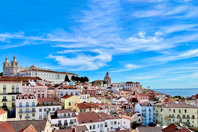 Private Golden Hour Lisbon Walking Tour With Photographer - Meeting and End Points