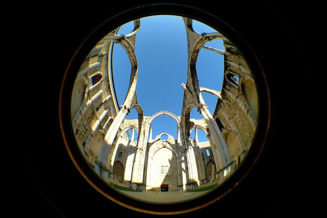 Private Golden Hour Lisbon Walking Tour With Photographer - Starting Times and Duration