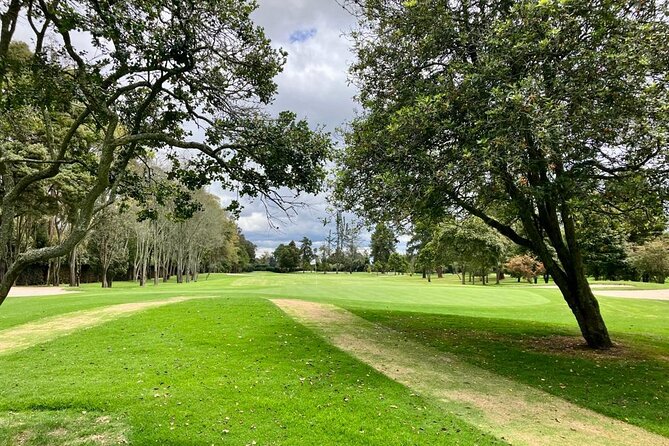 Private Golf Tour in Bogota - Accessibility and Participation