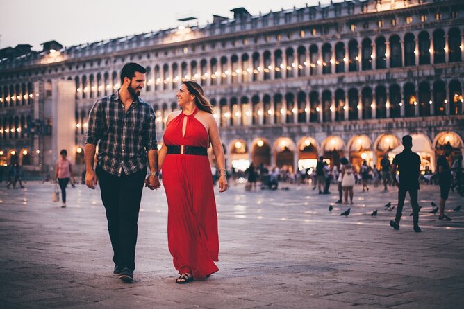 Private Gondola Ride With Professional Photographer in Venice - Capturing Incredible Moments