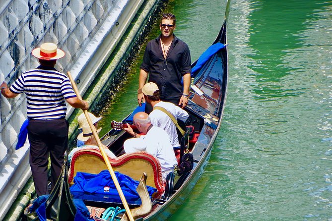 Private Gondola Ride With Serenade in Venice - Worth The Stay