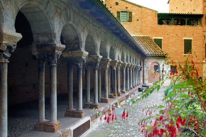 Private Gourmet Walk in Albi - Gaillac Wines and Cheeses