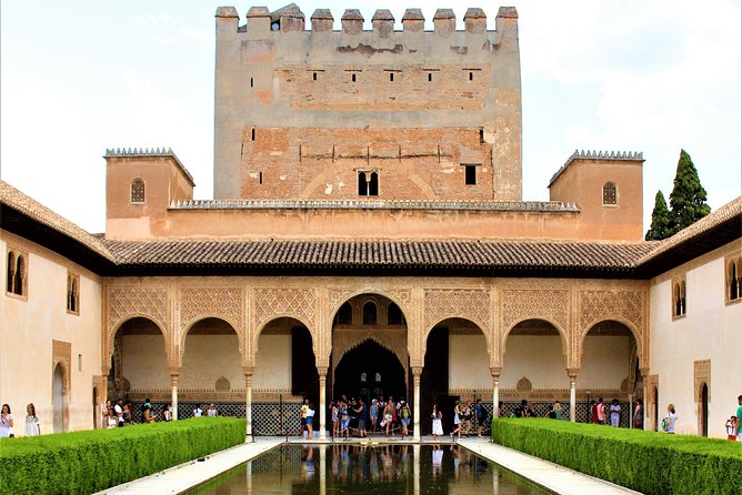 Private Granada Day Trip Including Alhambra and Generalife From Seville - Itinerary Highlights