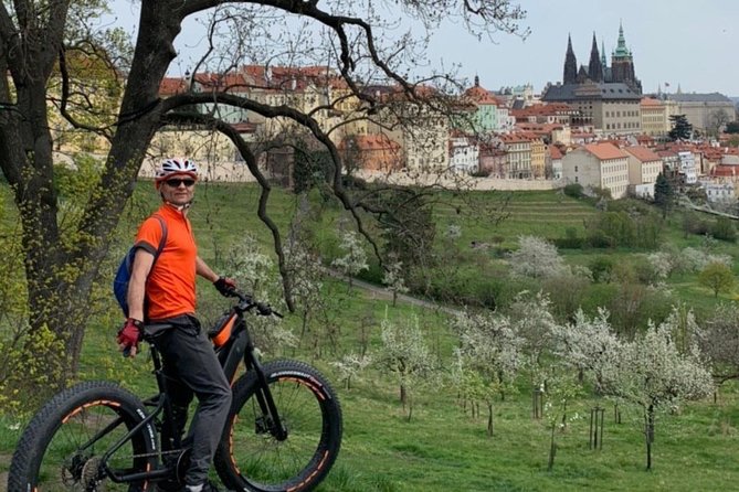 Private: GREAT PRAGUE VIEWS - E-Bike City, Parks & Castle Tour - Inclusions