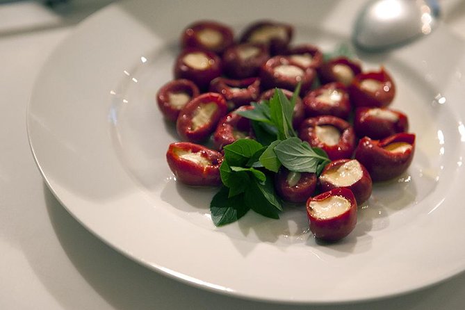 Private Greek Cooking Class in Mykonos With a Food Professional - Guest Reviews and Highlights