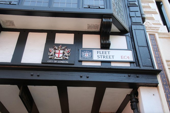 Private Group: Historical Pub Walking Tour of London - Confirmation and Accessibility