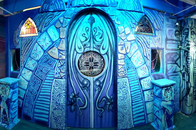 Private Group Puzzle-Solving Adventure Game: Atlantis - Exploring the Lost City