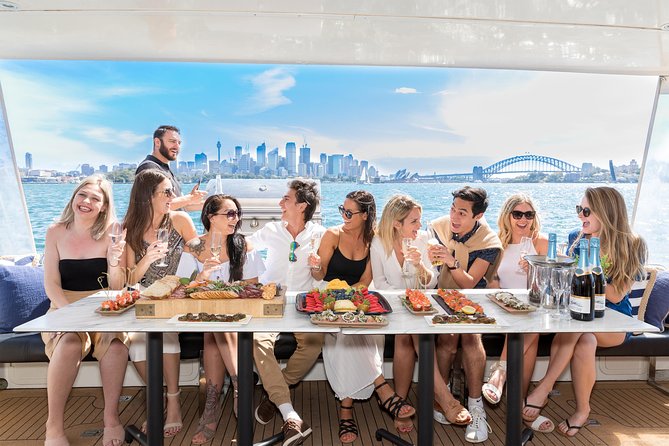 Private Group Sydney Harbour Luxury Cruise - 90 Minutes - Sunny and Shady Spots