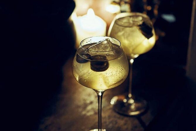 Private Groupe Explore Hidden Bars & Speakeasies in Paris - Reviews and Ratings